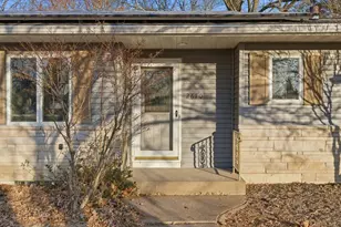 2610 31st St, Moline, IL 61265 - Photo 13