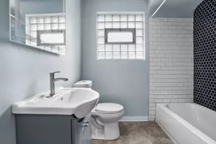 12321 S Green St, Calumet Park, IL 60827 - Photo 11