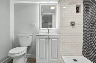 12321 S Green St, Calumet Park, IL 60827 - Photo 19