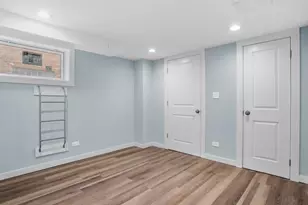 12321 S Green St, Calumet Park, IL 60827 - Photo 17