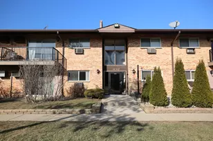 832 E Old Willow Rd, Prospect Heights, IL 60070 - Photo 1