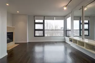 2414 W Grenshaw St, Chicago, IL 60612 - Photo 3