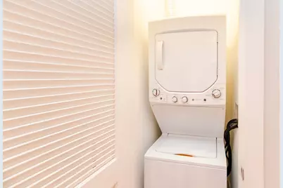 [Address not provided], Chicago, IL 60608 - Photo 9