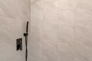 6218 W Foster Ave, Chicago, IL 60630 - Photo 19