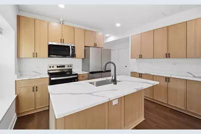 1942 Elmwood Avenue #2F, Berwyn, IL 60402 - Photo 5