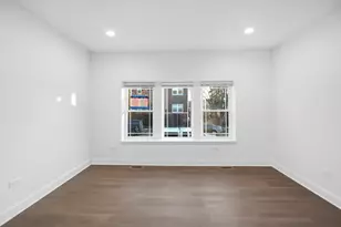 1942 Elmwood Ave, Berwyn, IL 60402 - Photo 9