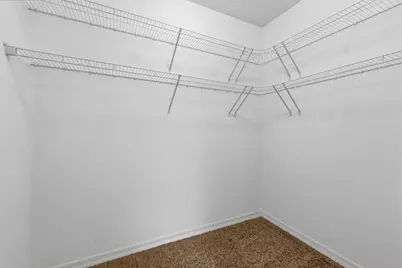 1042 W 34th Place, Chicago, IL 60608 - Photo 17