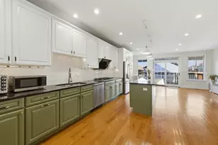 1042 W 34th Pl, Chicago, IL 60608 - Photo 5