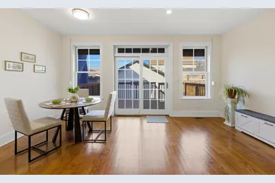 1042 W 34th Place, Chicago, IL 60608 - Photo 9