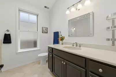 1042 W 34th Place, Chicago, IL 60608 - Photo 15