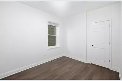 1942 Elmwood Avenue #2R, Berwyn, IL 60402 - Photo 5