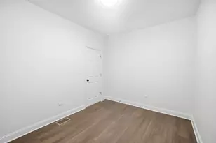 1942 Elmwood Ave, Berwyn, IL 60402 - Photo 7