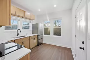 1942 Elmwood Ave, Berwyn, IL 60402 - Photo 3