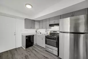 31 Wellington Ave, Mundelein, IL 60060 - Photo 9