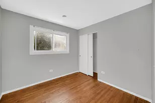 31 Wellington Ave, Mundelein, IL 60060 - Photo 13