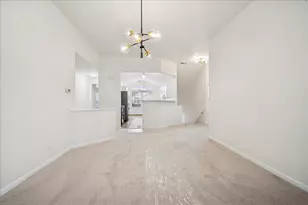 1153 Hawthorne Ln, Elk Grove Village, IL 60007 - Photo 11