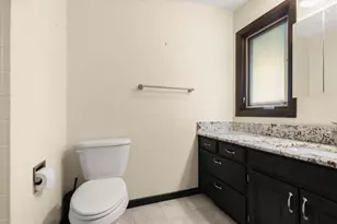 5746 Berwick Pl, Rockford, IL 61107 - Photo 13