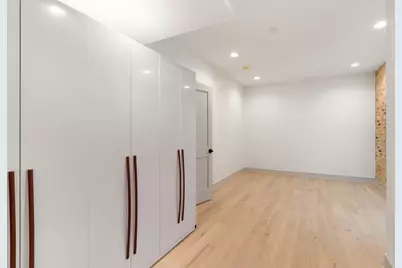 3317 N Avers Avenue, Chicago, IL 60618 - Photo 13