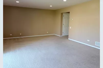 1428 W Sapphire Drive, Hoffman Estates, IL 60192 - Photo 3