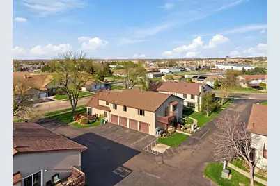 1729 Cedarbrook Court, Sycamore, IL 60178 - Photo 5