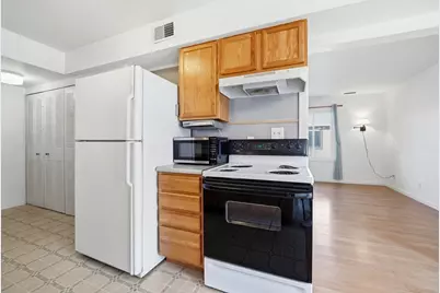 1729 Cedarbrook Court, Sycamore, IL 60178 - Photo 17