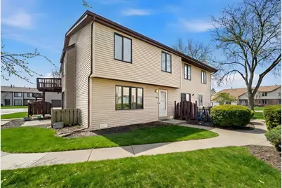 1729 Cedarbrook Court, Sycamore, IL 60178 - Photo 1