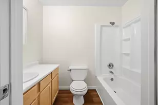 1729 Cedarbrook Ct, Sycamore, IL 60178 - Photo 23