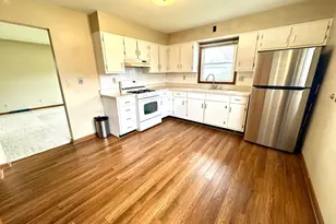 1131 Johnston Dr, Aurora, IL 60506 - Photo 9