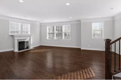 311 S Northwest Highway #1, Park Ridge, IL 60068 - Photo 9