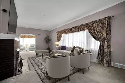 401 S 1st Street, Geneva, IL 60134 - Photo 9