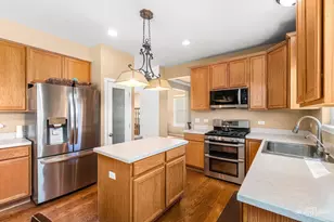 3435 Antoine Pl, Saint Charles, IL 60175 - Photo 9