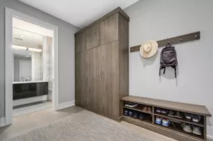 2035 N Orleans St, Chicago, IL 60614 - Photo 23