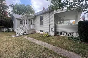 620 N D St, Monmouth, IL 61462 - Photo 3