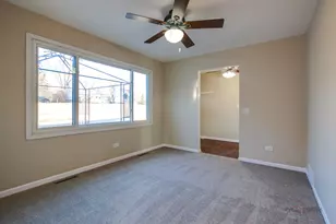 24423 W Tyler Ave, Round Lake, IL 60073 - Photo 11