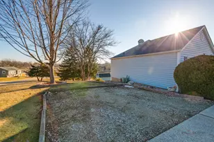 24423 W Tyler Ave, Round Lake, IL 60073 - Photo 31