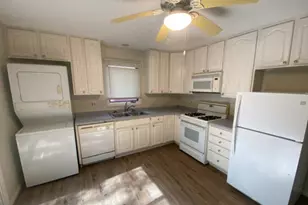 505 Woodland Ave, Wauconda, IL 60084 - Photo 5