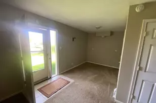 505 Woodland Ave, Wauconda, IL 60084 - Photo 3