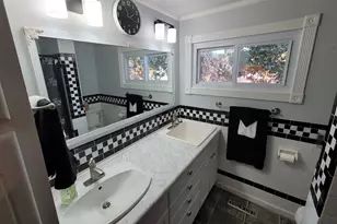 1110 N Franklin St, Salem, IL 62881 - Photo 39