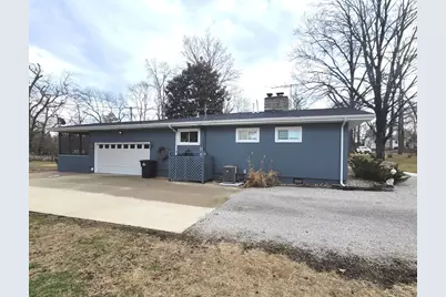 1110 N Franklin Street, Salem, IL 62881 - Photo 3