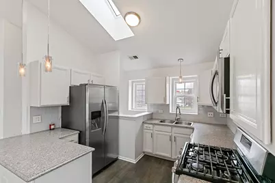 2604 Sheehan Court #204, Naperville, IL 60564 - Photo 7