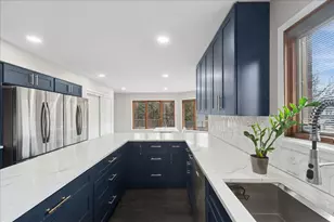 1415 Lori-Lyn Ln, Northbrook, IL 60062 - Photo 11