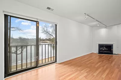 3 The Court Of Harborside #201, Northbrook, IL 60062 - Photo 3