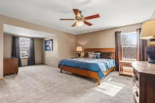 2113 Colonial St, Aurora, IL 60503 - Photo 11