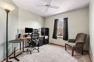 2113 Colonial St, Aurora, IL 60503 - Photo 15