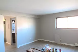 8800 W 76th Pl, Justice, IL 60458 - Photo 7