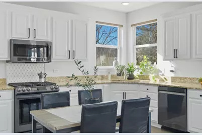 748 N Overlook Trail, Round Lake, IL 60073 - Photo 11