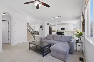 748 N Overlook Trail, Round Lake, IL 60073 - Photo 9