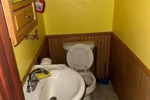 907 S Peoria Ave, Dixon, IL 61021 - Photo 13