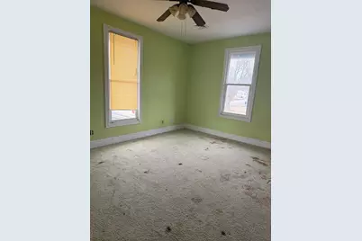 907 S Peoria Avenue, Dixon, IL 61021 - Photo 5