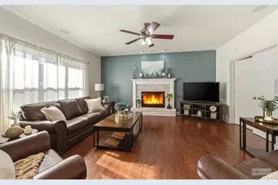 149 N Willowwood Drive, Oswego, IL 60543 - Photo 19